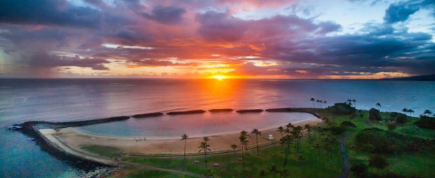 Beautiful breathtaking sunset in Waikiki Honolulu Hawaii travel inspiration dra martha castro noriega tijuana mexico